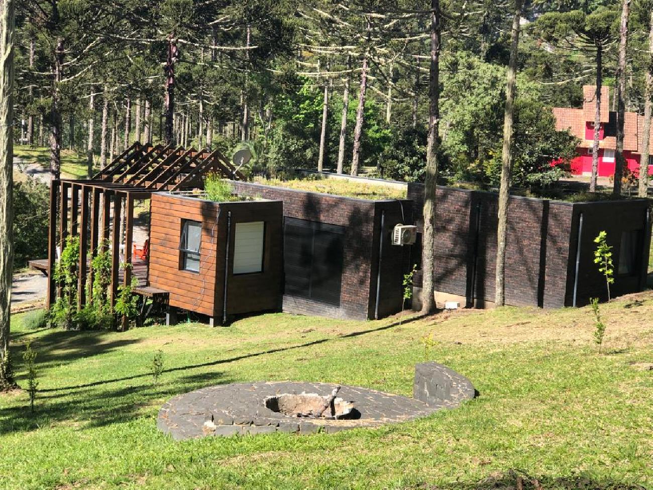 Sitio com Casa a Venda - Excelente Localizao -