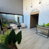 Apartamento Duplex - duas sutes - duas garagens - lavabo - vista livre - Posio Norte