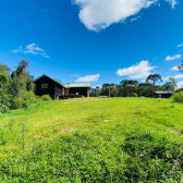 Sitio a Venda com casa e cabana