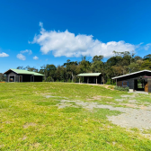 Sitio a Venda com casa e cabana