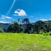 Sitio a Venda com casa e cabana